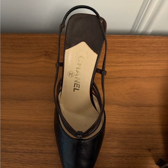 Chanel Vintage Heels With Chanel Gift - Picture 6 of 8